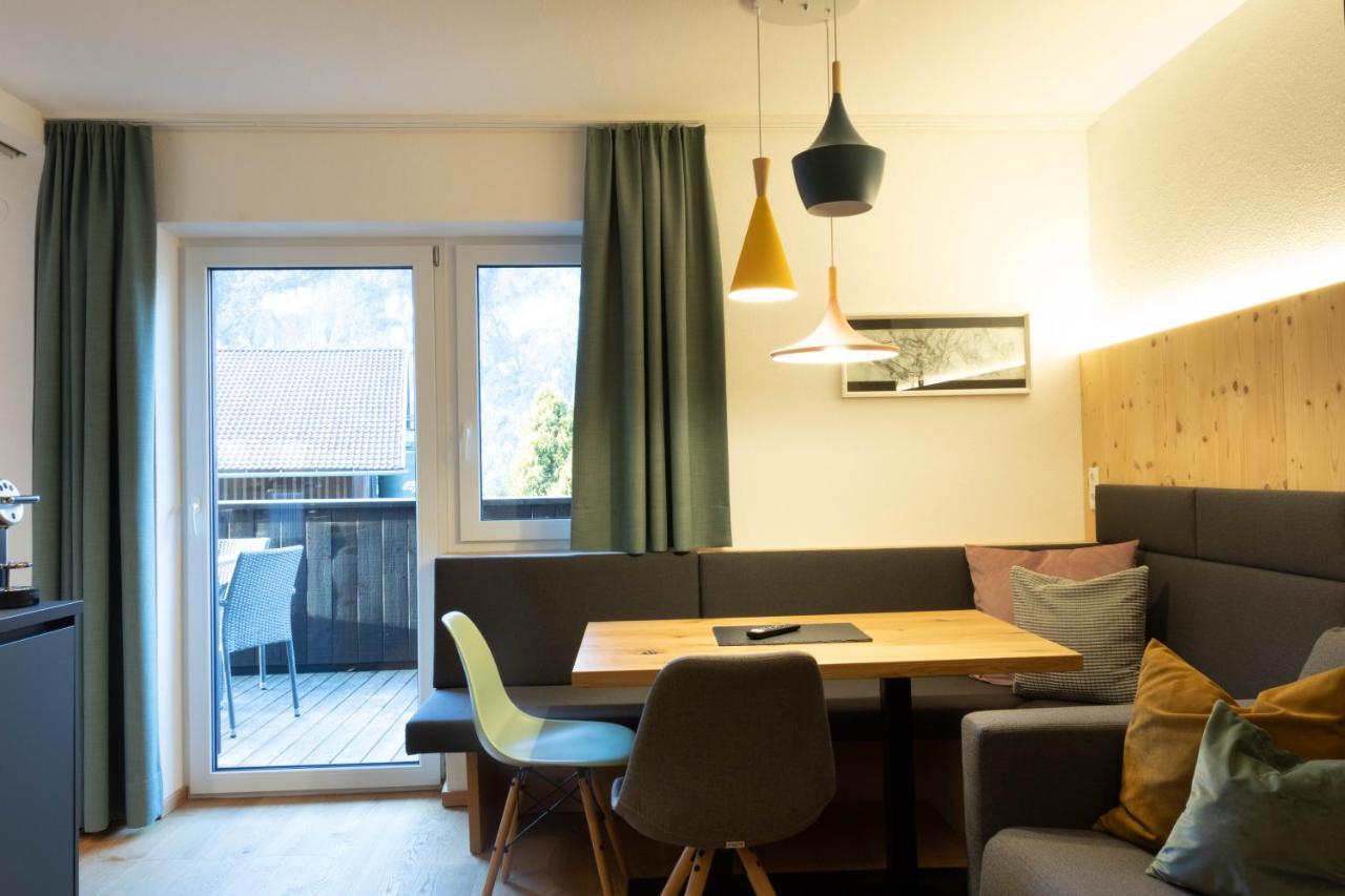 Wally Berg-Appartements Zams Ngoại thất bức ảnh