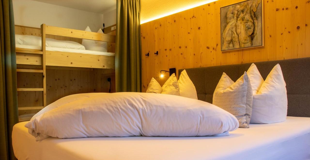 Wally Berg-Appartements Zams Ngoại thất bức ảnh