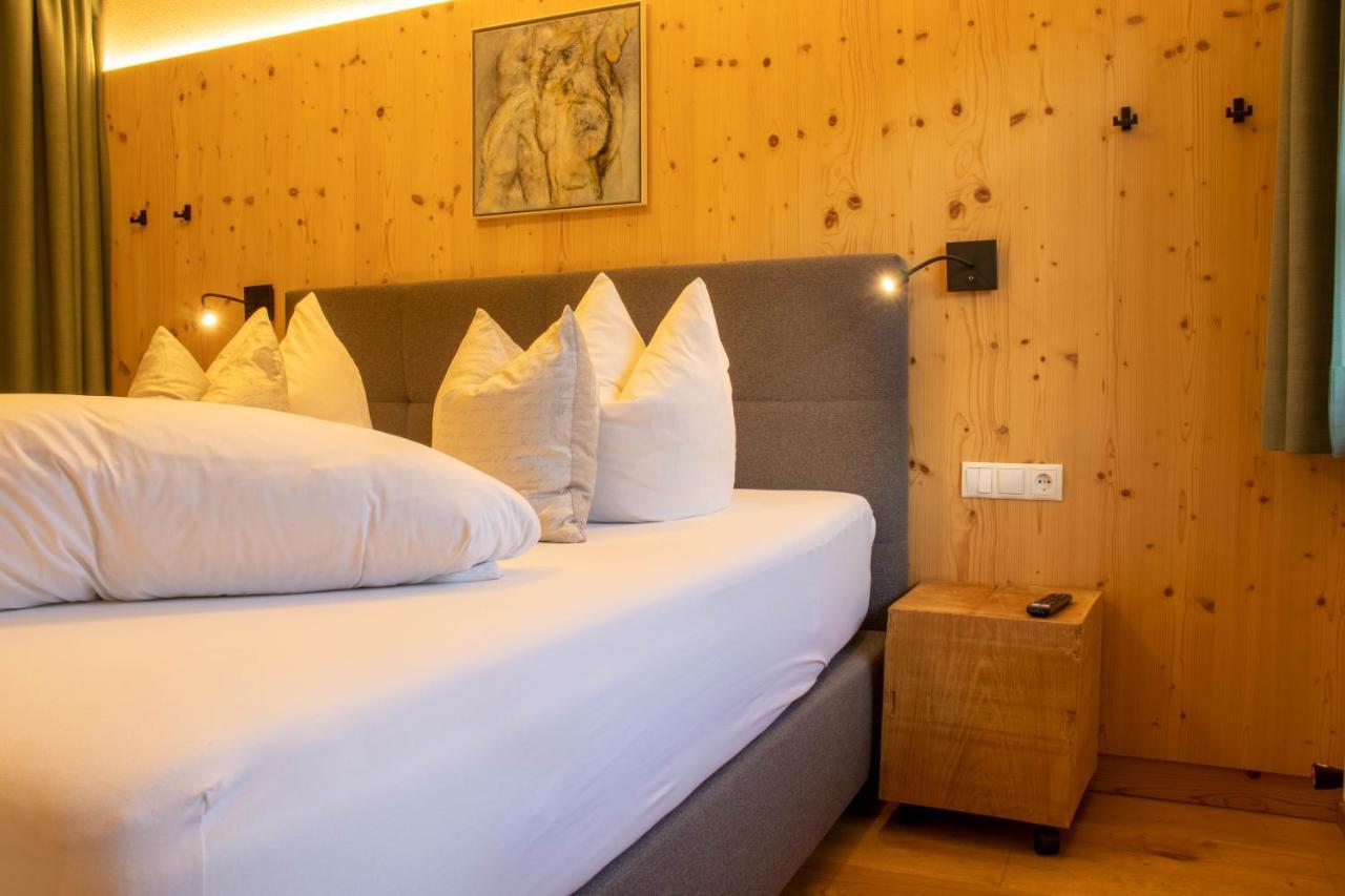 Wally Berg-Appartements Zams Ngoại thất bức ảnh