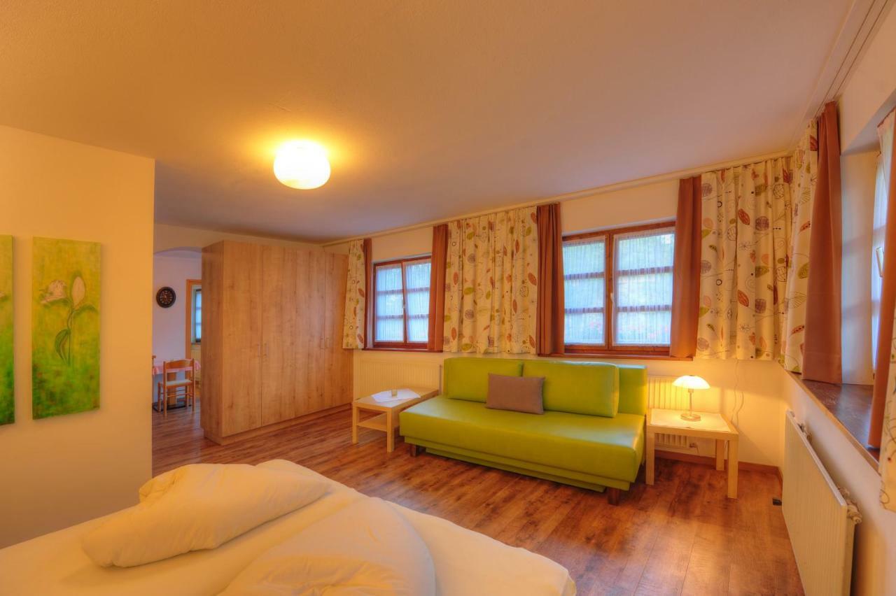 Wally Berg-Appartements Zams Ngoại thất bức ảnh