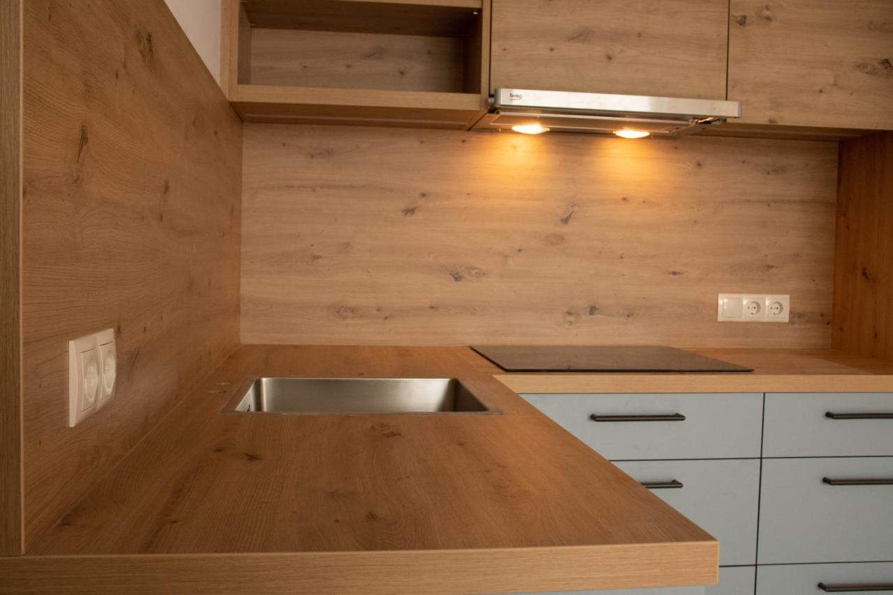 Wally Berg-Appartements Zams Ngoại thất bức ảnh