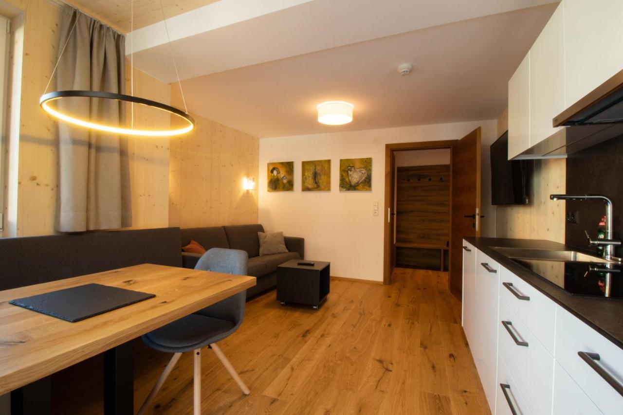 Wally Berg-Appartements Zams Ngoại thất bức ảnh