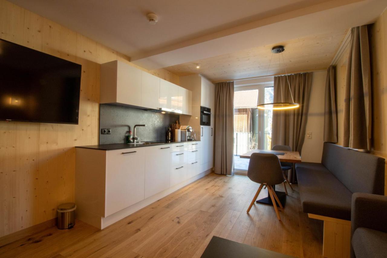 Wally Berg-Appartements Zams Ngoại thất bức ảnh