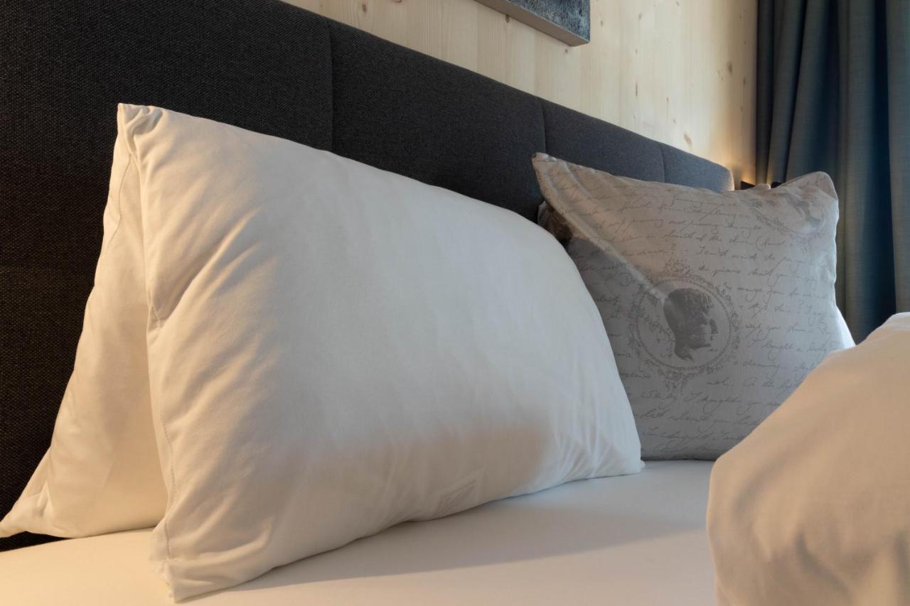 Wally Berg-Appartements Zams Ngoại thất bức ảnh